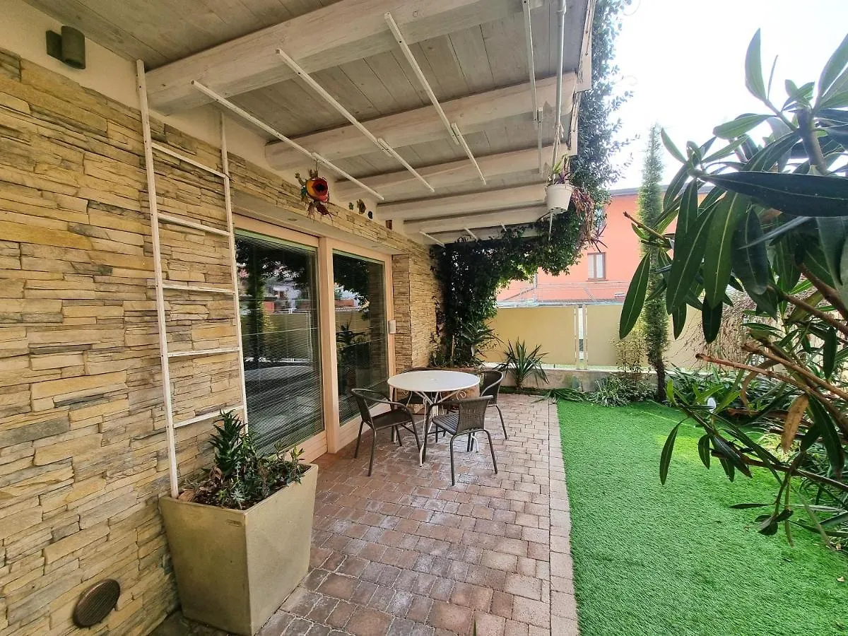 Appartamento Little Queen-By Goccia Di Lago Desenzano del Garda Apartment