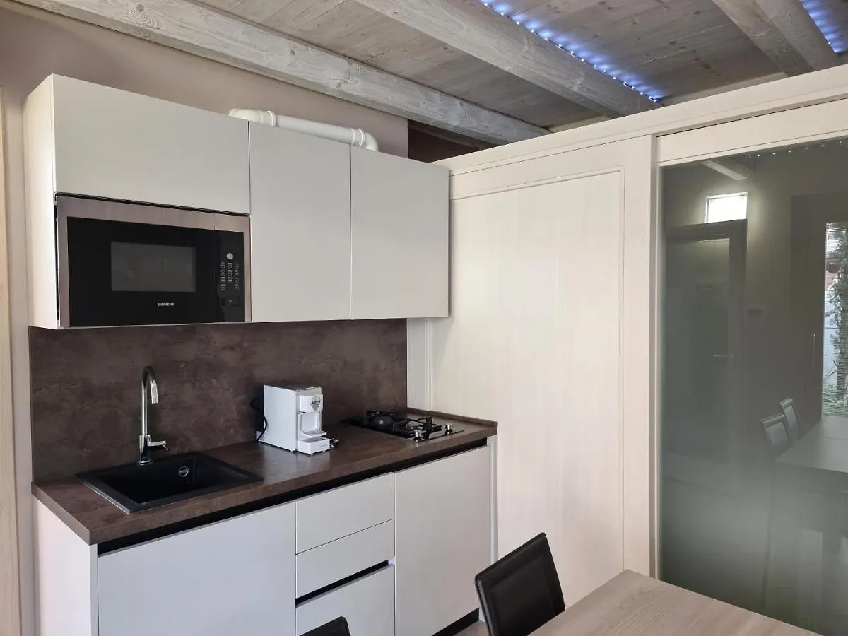 Appartamento Little Queen-By Goccia Di Lago Desenzano del Garda Apartment