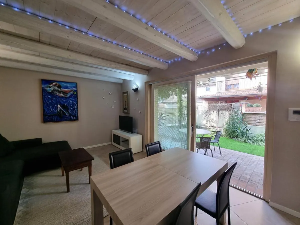 Appartamento Little Queen-By Goccia Di Lago Desenzano del Garda