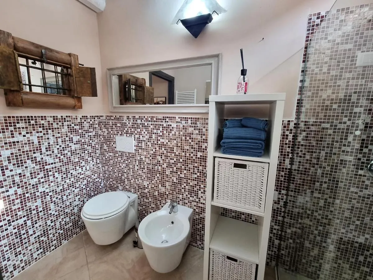 Apartment Appartamento Little Queen-By Goccia Di Lago Desenzano del Garda